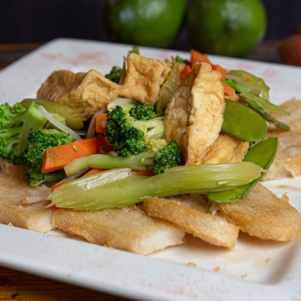 Vegetarian Pan-Fried Noodle (Pho Ap Chao Chay ).