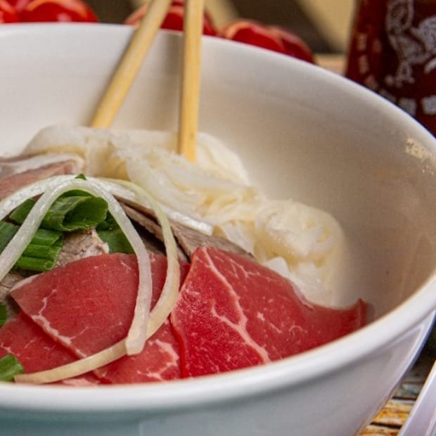 Rare Steak & Brisket Tripe (Tai Chin Sach).
