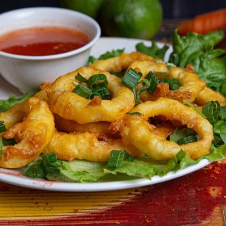 Crispy Calamari: A Vietnamese Delight