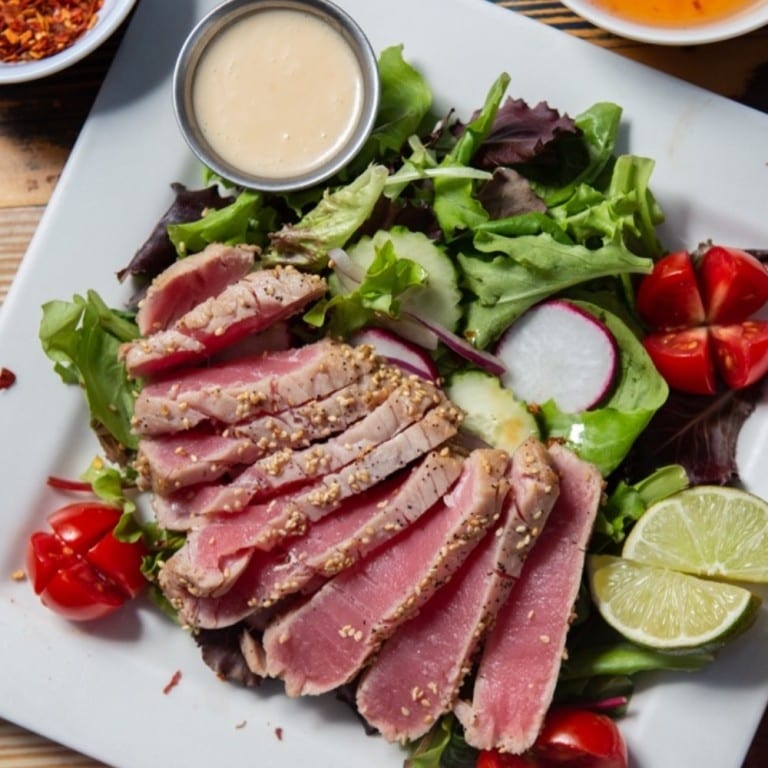 Tuna Tataki Salad.